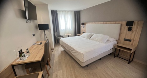 Superior room with terrace ELE Acueducto Hotel Segovia
